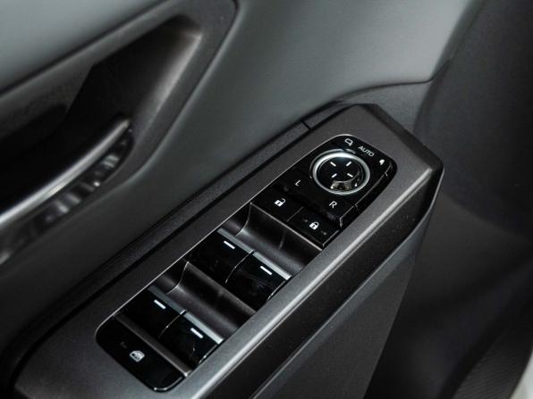 Toyota RAV4 VI (XA60) с пробегом 2025 года, цена 4 280 000 рублей, 105 км, внедорожник, Автокод Объявления
