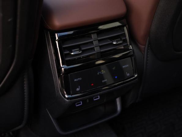 Geely Monjaro I с пробегом 2022 года, цена 2 799 000 рублей, 89778 км, внедорожник, Автокод Объявления