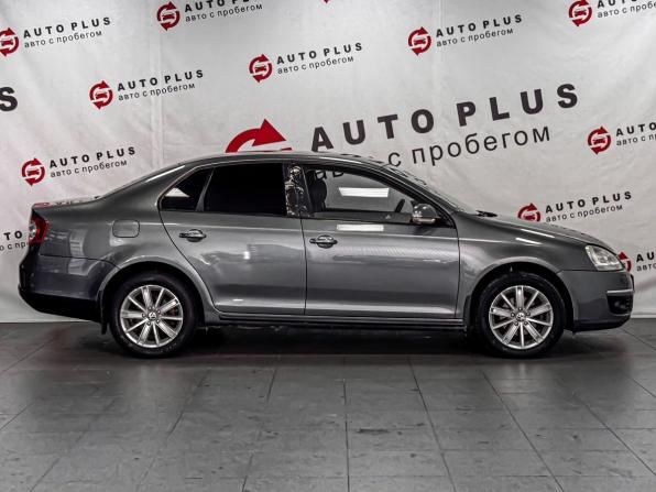Volkswagen Jetta V с пробегом 2010 года, цена 749 000 рублей, 168419 км, седан, Автокод Объявления