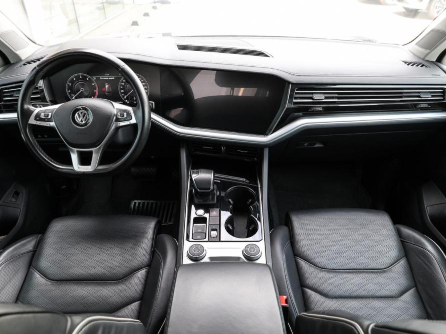 Volkswagen Touareg III Москва  - изображение 16