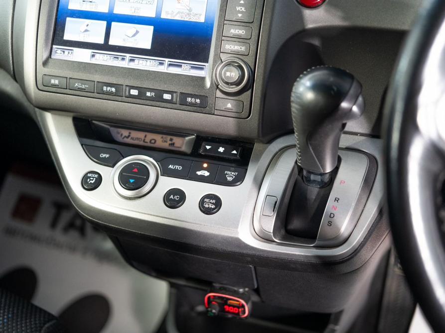 Honda Stream II Рестайлинг Иркутск  - изображение 15
