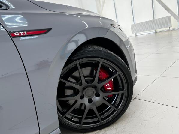 Volkswagen Golf GTI VIII с пробегом 2021 года, цена 4 650 000 рублей, 42072 км, хэтчбек, Автокод Объявления