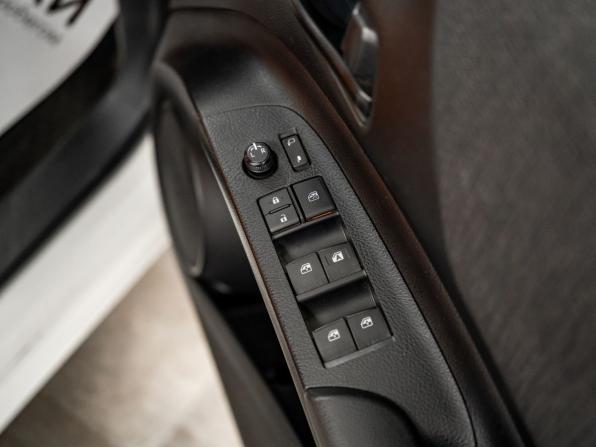 Toyota Sienta II Рестайлинг с пробегом 2021 года, цена 1 640 000 рублей, 85833 км, компактвэн, Автокод Объявления