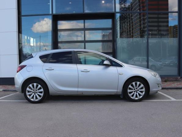 Opel Astra J с пробегом 2011 года, цена 657 000 рублей, 162000 км, хэтчбек, Автокод Объявления