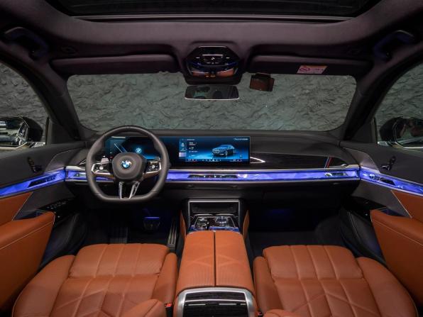 BMW 7 серии VII (G70) с пробегом 2024 года, цена 14 250 000 рублей, 23872 км, седан, Автокод Объявления