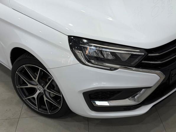 Lada (ВАЗ) Vesta I Рестайлинг (NG) с пробегом 2024 года, цена 1 349 000 рублей, 44500 км, седан, Автокод Объявления