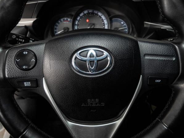 Toyota Corolla XI (E160 E170 E180) с пробегом 2014 года, цена 1 180 000 рублей, 213000 км, седан, Автокод Объявления