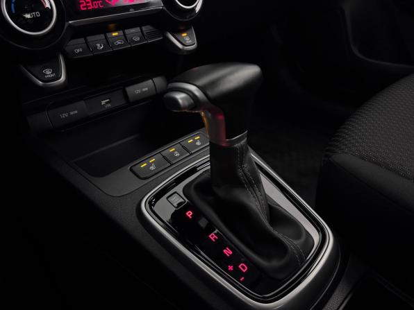 Kia Rio IV Рестайлинг с пробегом 2021 года, цена 1 725 000 рублей, 126950 км, хэтчбек, Автокод Объявления