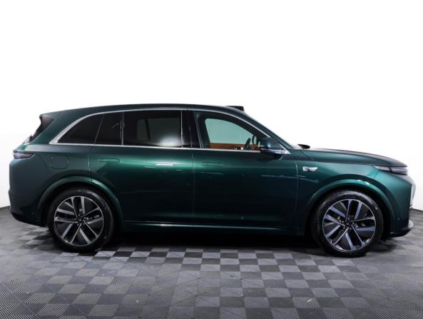 Li Auto (Lixiang) L7 I с пробегом 2023 года, цена 5 990 000 рублей, 42441 км, внедорожник, Автокод Объявления