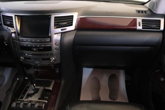 Lexus LX III Рестайлинг с пробегом 2013 года, цена 4 599 000 рублей, 227000 км, внедорожник, Автокод Объявления