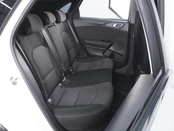 Kia Ceed III Рестайлинг с пробегом 2022 года, цена 1 900 000 рублей, 84654 км, хэтчбек, Автокод Объявления
