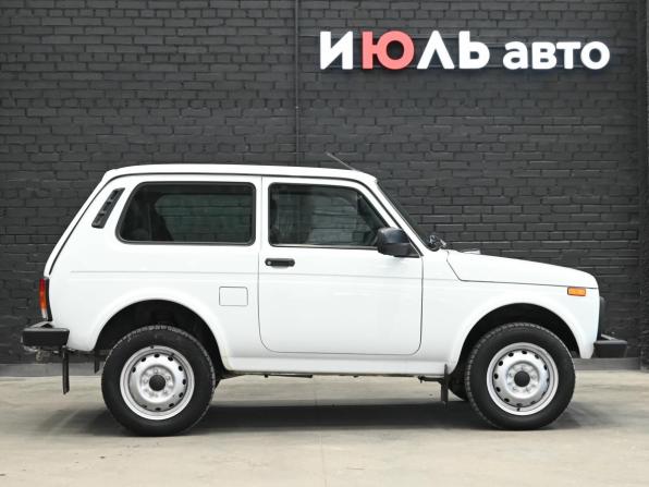 Lada (ВАЗ) Niva Legend I с пробегом 2024 года, цена 1 050 000 рублей, 3433 км, внедорожник, Автокод Объявления