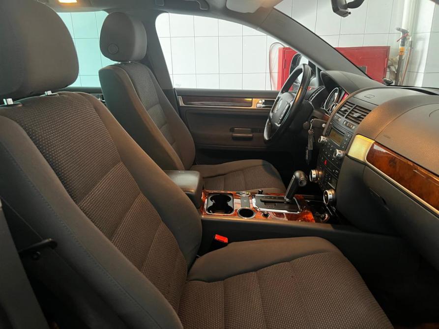 Volkswagen Touareg I Рестайлинг Стерлитамак  - изображение 11