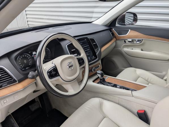 Volvo XC90 II с пробегом 2018 года, цена 3 245 000 рублей, 200505 км, внедорожник, Автокод Объявления