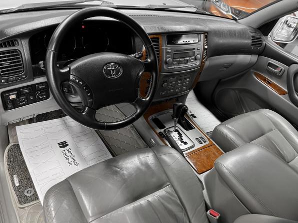 Toyota Land Cruiser 100 Series Рестайлинг 2 с пробегом 2005 года, цена 2 490 000 рублей, 351423 км, внедорожник, Автокод Объявления