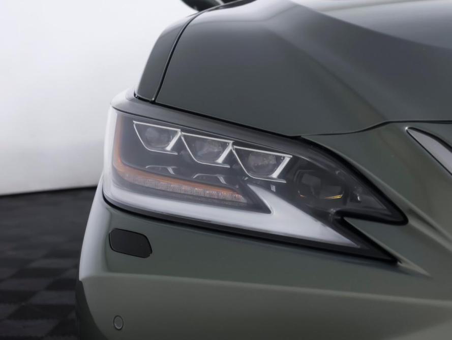 Lexus ES VII Москва  - изображение 24