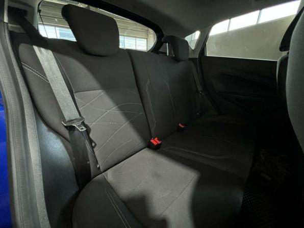 Ford Fiesta Mk6 Рестайлинг с пробегом 2016 года, цена 820 000 рублей, 130000 км, хэтчбек, Автокод Объявления
