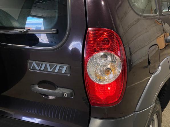 Chevrolet Niva I Рестайлинг с пробегом 2018 года, цена 770 000 рублей, 89469 км, внедорожник, Автокод Объявления