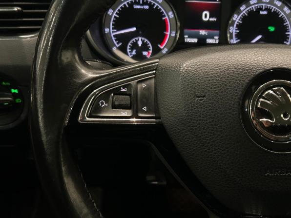 Skoda Octavia III (A7) Рестайлинг с пробегом 2018 года, цена 1 749 000 рублей, 170121 км, лифтбек, Автокод Объявления