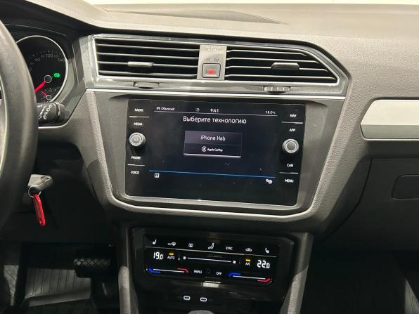 Volkswagen Tiguan II Рестайлинг с пробегом 2021 года, цена 2 499 000 рублей, 124389 км, внедорожник, Автокод Объявления