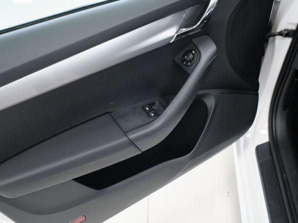 Skoda Octavia III (A7) с пробегом 2015 года, цена 1 284 000 рублей, 129488 км, лифтбек, Автокод Объявления