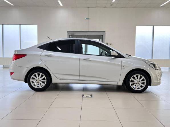 Hyundai Solaris I Рестайлинг с пробегом 2016 года, цена 1 020 000 рублей, 143000 км, седан, Автокод Объявления