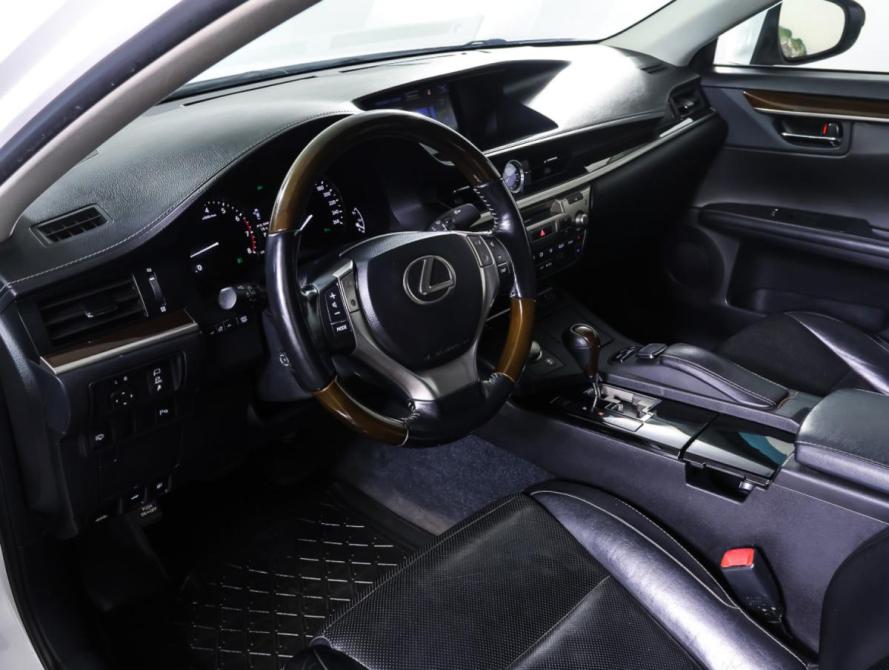 Lexus ES VI Рестайлинг Москва  - изображение 15