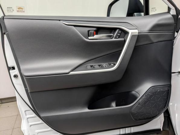 Toyota RAV4 V (XA50) с пробегом 2022 года, цена 3 890 000 рублей, 39291 км, внедорожник, Автокод Объявления