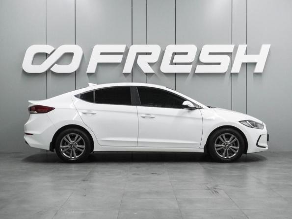 Hyundai Elantra VI (AD) с пробегом 2018 года, цена 1 539 000 рублей, 116532 км, седан, Автокод Объявления