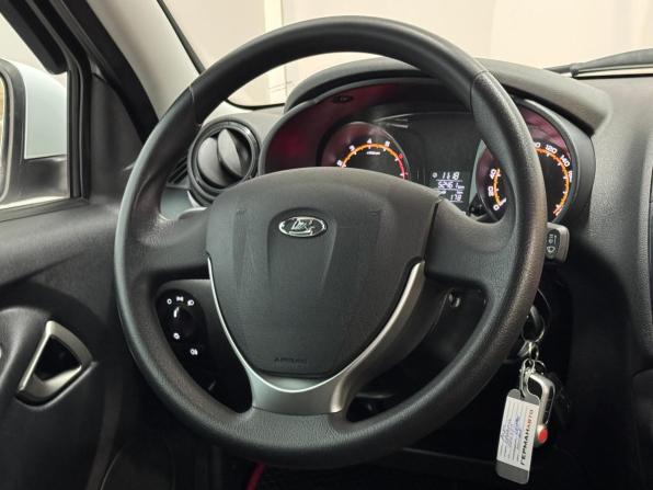 Lada (ВАЗ) Granta I Рестайлинг с пробегом 2022 года, цена 692 000 рублей, 52461 км, седан, Автокод Объявления