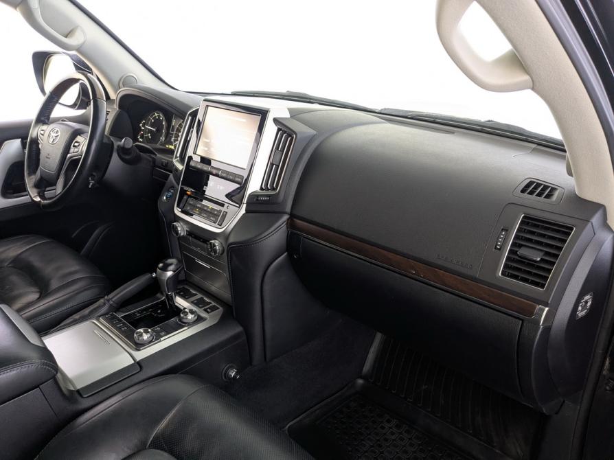 Toyota Land Cruiser 200 Series Рестайлинг 2 Москва  - изображение 25