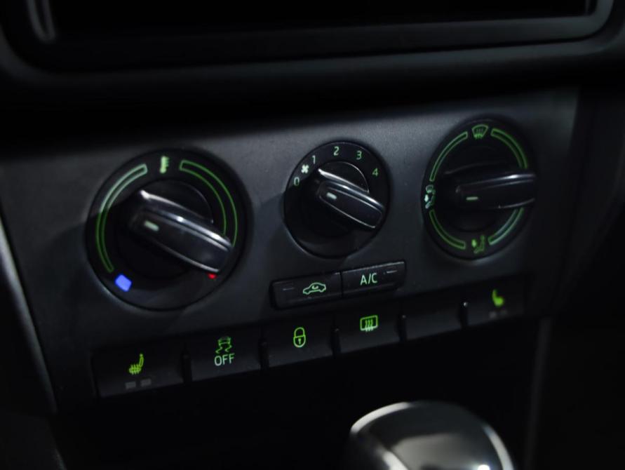 Skoda Rapid I Санкт-Петербург  - изображение 13
