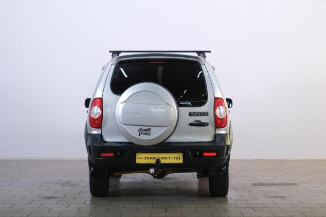 Chevrolet Niva I Рестайлинг с пробегом 2011 года, цена 499 000 рублей, 146000 км, внедорожник, Автокод Объявления