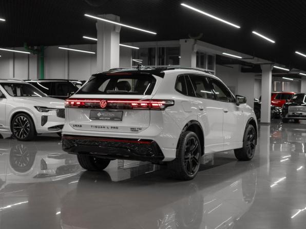 Volkswagen Tiguan III (China Market) с пробегом 2026 года, цена 4 900 000 рублей, 17 км, внедорожник, Автокод Объявления