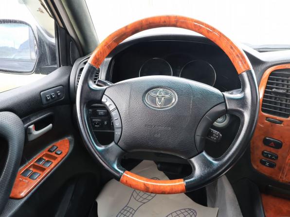 Toyota Land Cruiser 100 Series Рестайлинг 2 с пробегом 2006 года, цена 2 793 000 рублей, 277000 км, внедорожник, Автокод Объявления