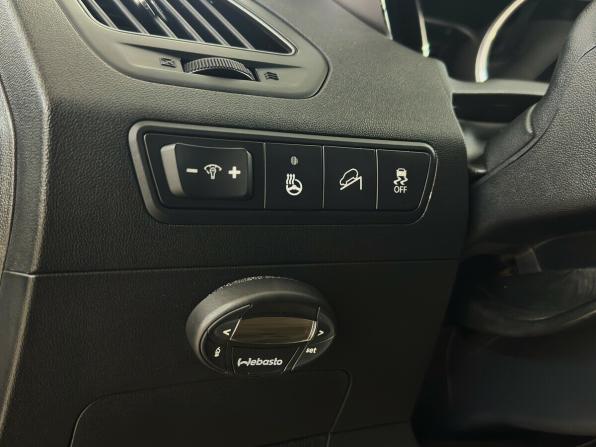 Hyundai ix35 I Рестайлинг с пробегом 2013 года, цена 1 400 000 рублей, 221028 км, внедорожник, Автокод Объявления