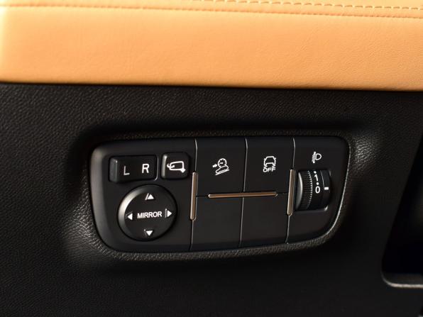 Changan Hunter Plus с пробегом 2023 года, цена 2 599 995 рублей, 75294 км, offers.body_type.unknown, Автокод Объявления