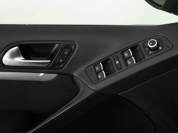 Volkswagen Tiguan I Рестайлинг с пробегом 2013 года, цена 1 408 000 рублей, 173907 км, внедорожник, Автокод Объявления
