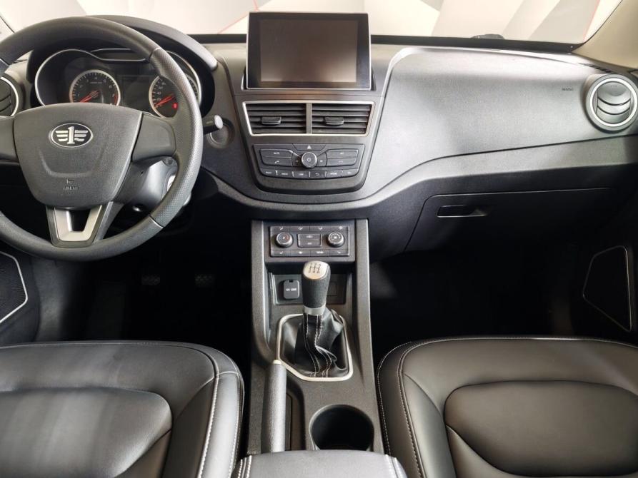 FAW Besturn X40 I Москва  - изображение 15
