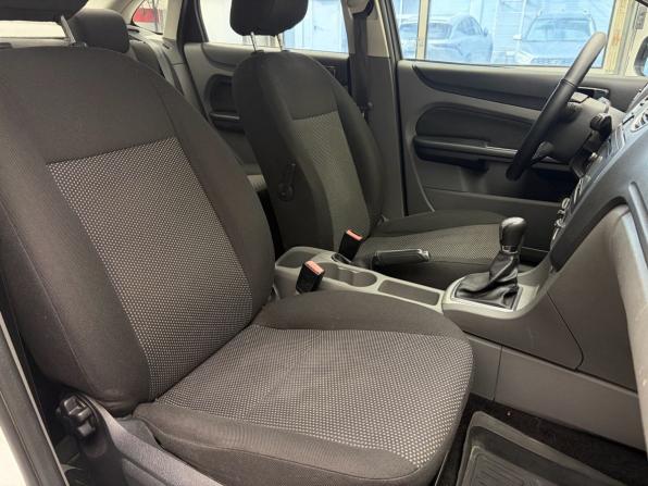 Ford Focus II Рестайлинг с пробегом 2011 года, цена 665 000 рублей, 191819 км, седан, Автокод Объявления