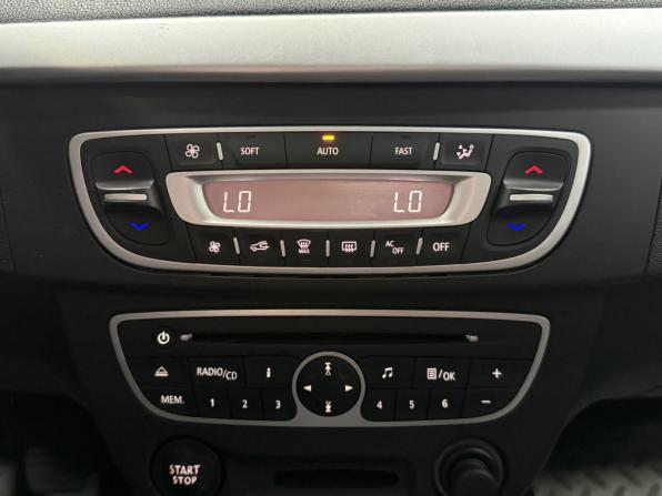 Renault Fluence I с пробегом 2012 года, цена 780 000 рублей, 216446 км, седан, Автокод Объявления