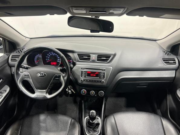 Kia Rio III Рестайлинг с пробегом 2017 года, цена 1 099 000 рублей, 123183 км, седан, Автокод Объявления
