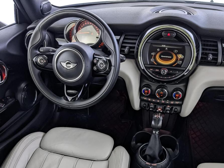 Mini Hatch III (F55/F56) Москва  - изображение 30