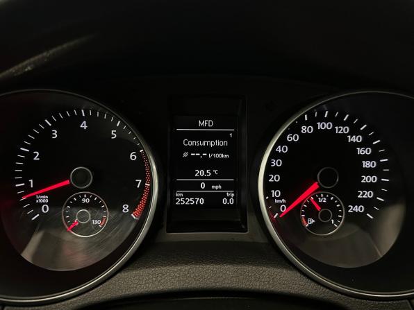 Volkswagen Golf VI с пробегом 2010 года, цена 605 000 рублей, 252569 км, хэтчбек, Автокод Объявления