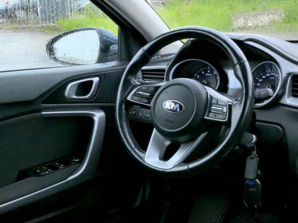 Kia Ceed III с пробегом 2018 года, цена 1 519 000 рублей, 68000 км, хэтчбек, Автокод Объявления