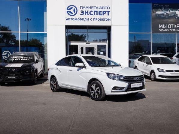 Lada (ВАЗ) Vesta I с пробегом 2021 года, цена 974 000 рублей, 94681 км, седан, Автокод Объявления