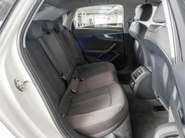 Audi A4 V (B9) с пробегом 2016 года, цена 2 547 000 рублей, 119086 км, седан, Автокод Объявления