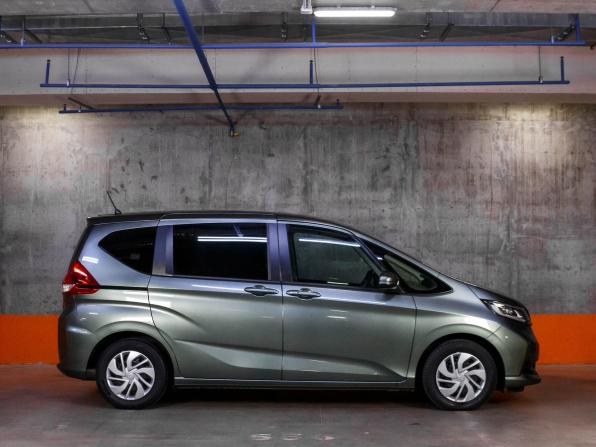 Honda Freed II Рестайлинг с пробегом 2023 года, цена 1 829 000 рублей, 58607 км, компактвэн, Автокод Объявления