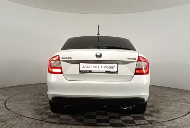 Skoda Rapid I с пробегом 2016 года, цена 720 000 рублей, 267714 км, лифтбек, Автокод Объявления