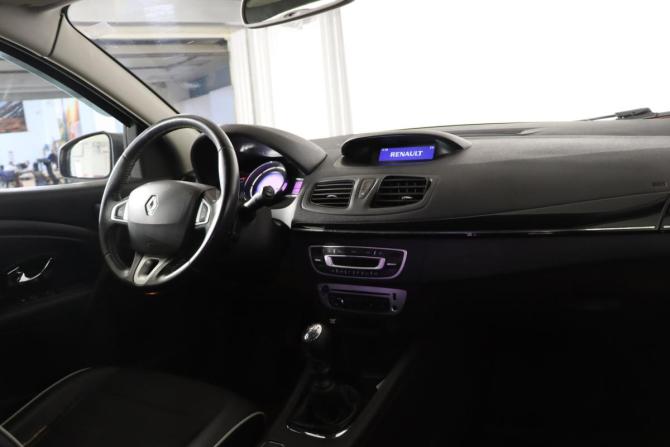 Renault Megane III Рестайлинг 2 с пробегом 2013 года, цена 899 990 рублей, 141765 км, хэтчбек, Автокод Объявления